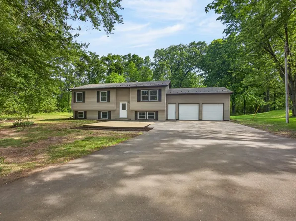 8842 288th Ln NE, North Branch, MN 55056