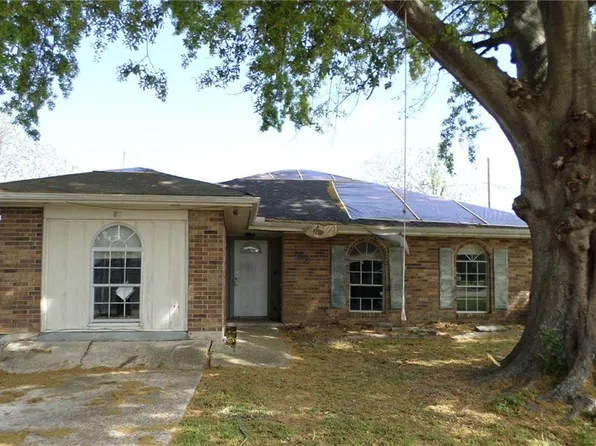 82 Johns Hopkins Dr, Kenner, LA 70065