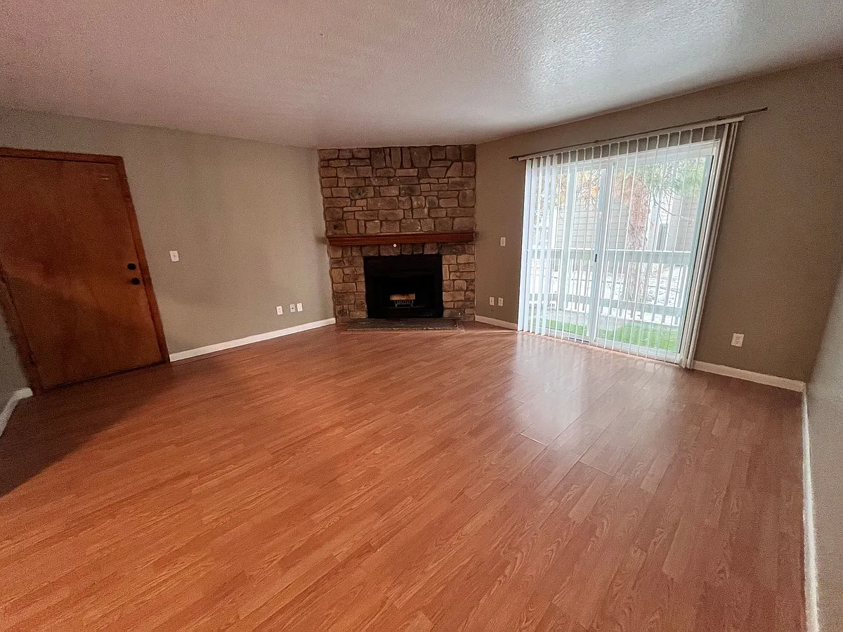 Building Photo - 18053 E Ohio Ave #102