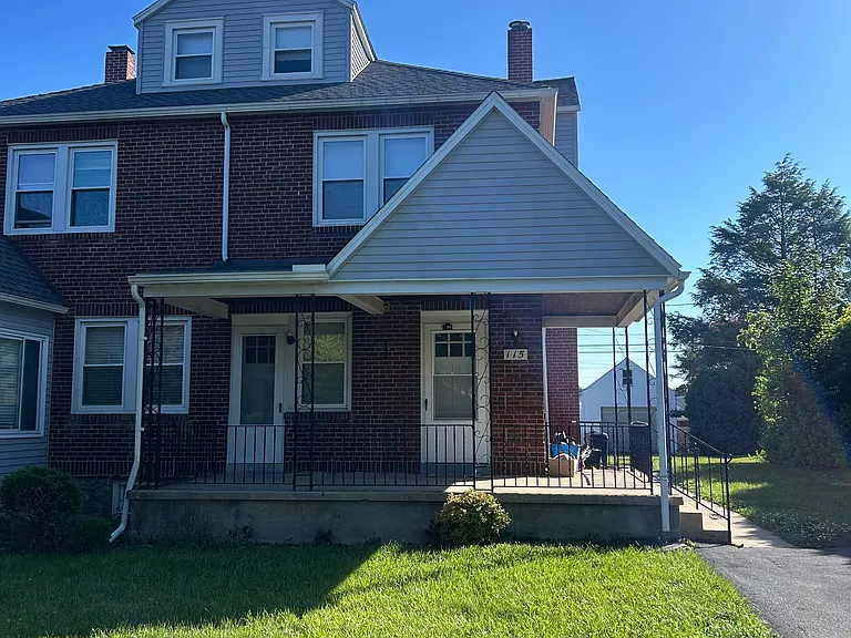 115 Diamond St — Photo 2