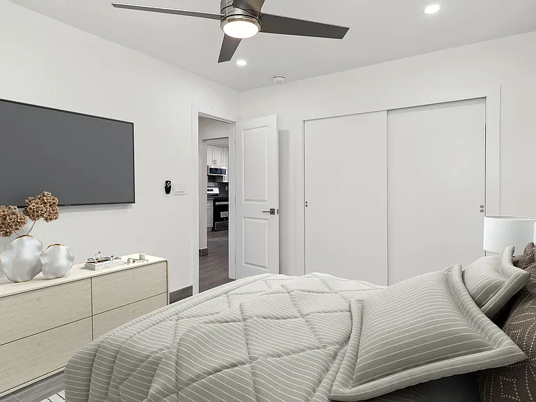 Palm Terrace Apartments — Photo 9