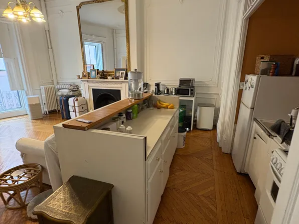 27 Garden St #13, Boston, MA 02114