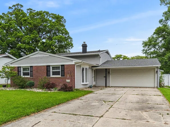 7803 Wohama Dr, Fort Wayne, IN 46819