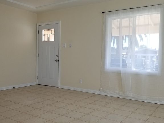 4th image of 11903 Hayford St