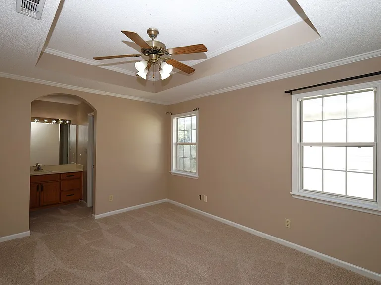 203 Blue Pool Dr — Photo 6