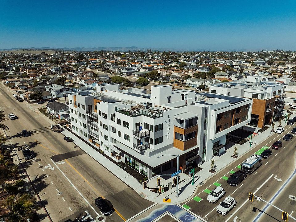 1st image of 451 Grand Ave W #322