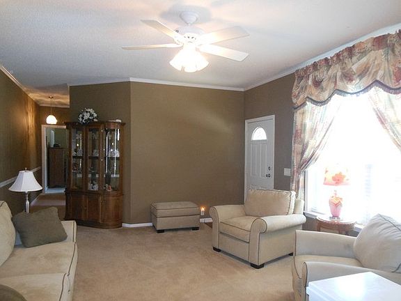 2nd image of 1171 Aspen Dr