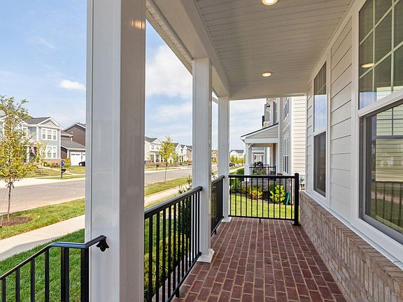 The Cornwall - Front Porch