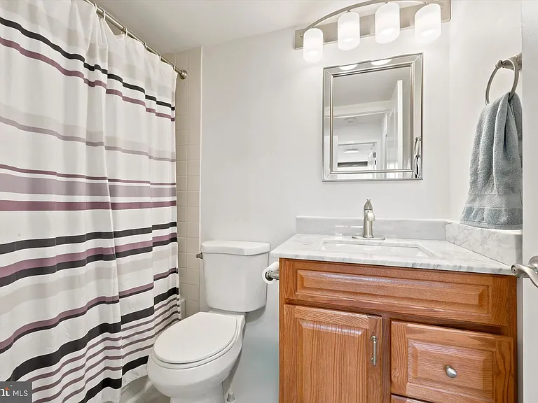 2018 Walnut St #32-23J — Photo 15
