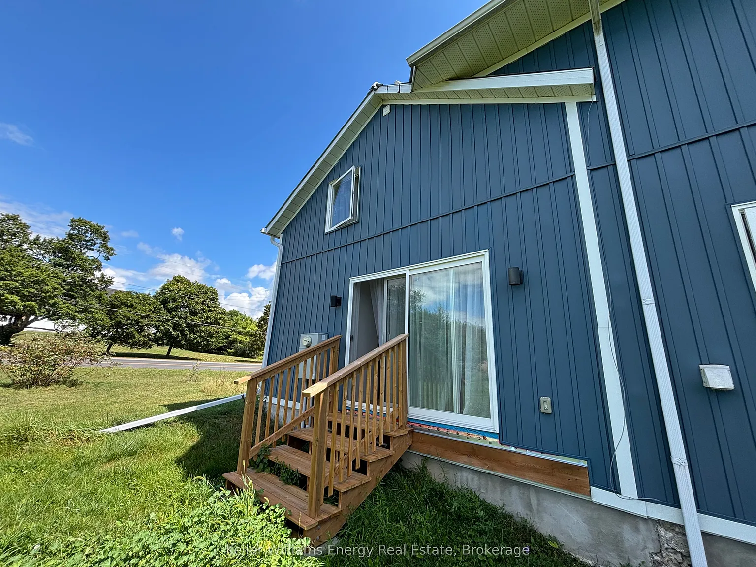 2 bed, $2,200 — Photo 3