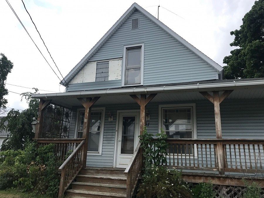 1st image of 51 E Whitney Ave