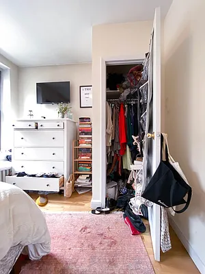 Rented by Compass | media 30