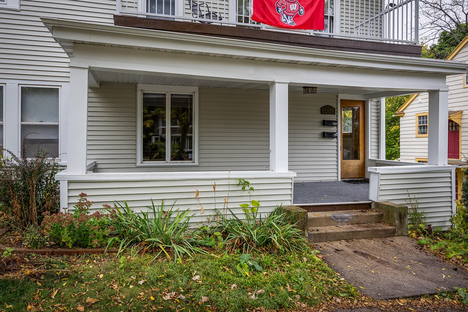 6 bed, 2810 sqft, $5,750 — Photo 3