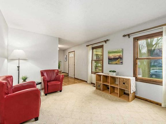 4th image of 1844 Birchfield Ct