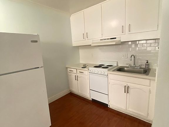5th image of 320 S Occidental Blvd #104