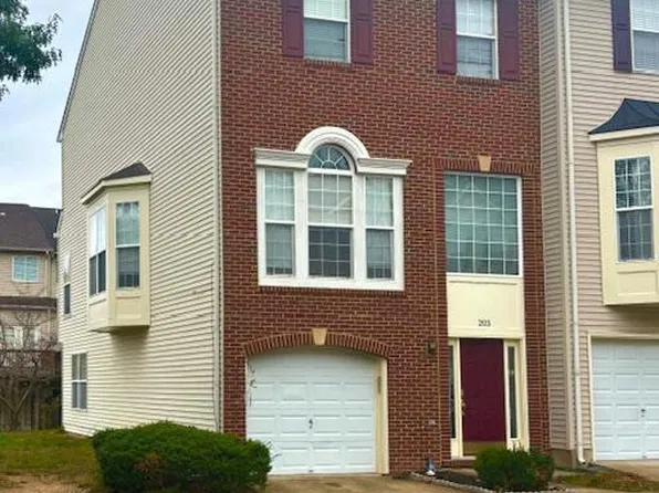 203 Langley Ct, Stafford, VA 22554