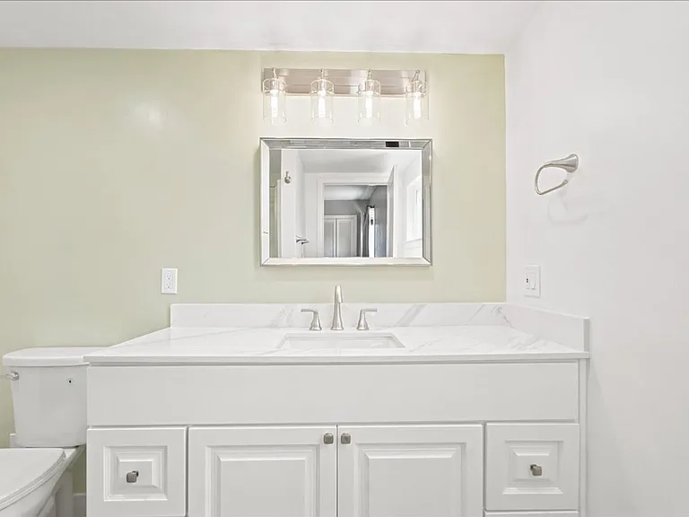 601 Poplar Ave — Photo 13