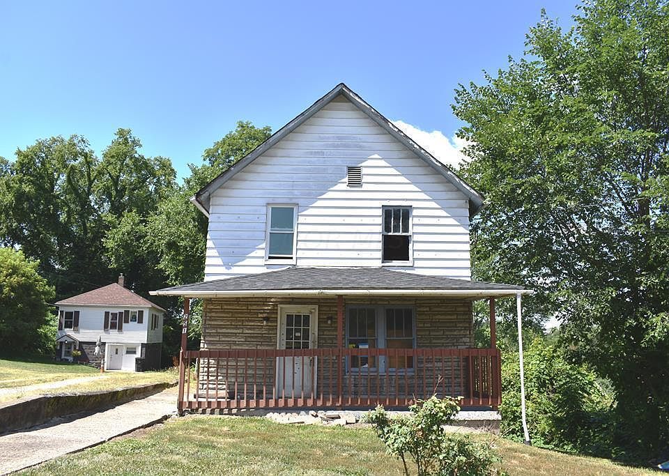 1st image of 251 Cunningham Ln