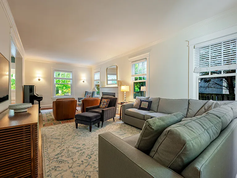 3906 Ingomar St NW — Photo 2
