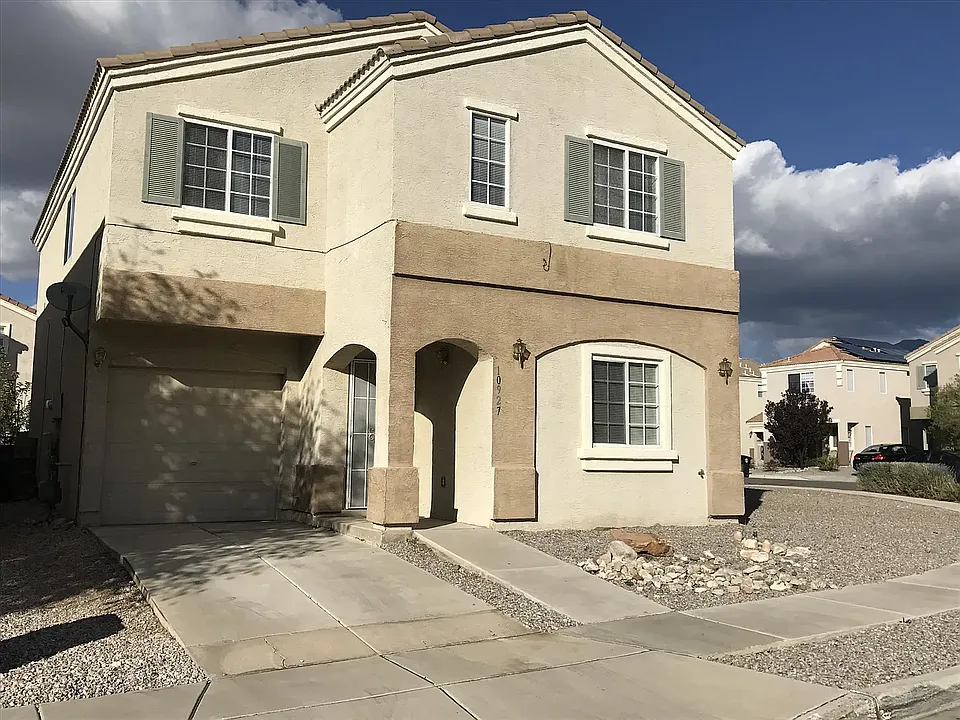 10927 Habanero Way SE