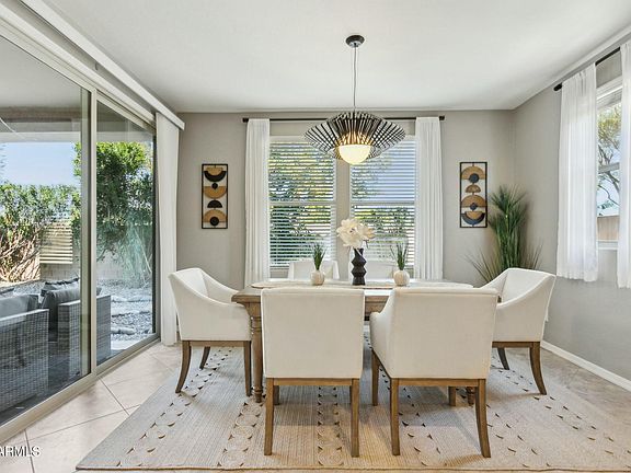 3rd image of 8516 W PEPPERTREE Lane