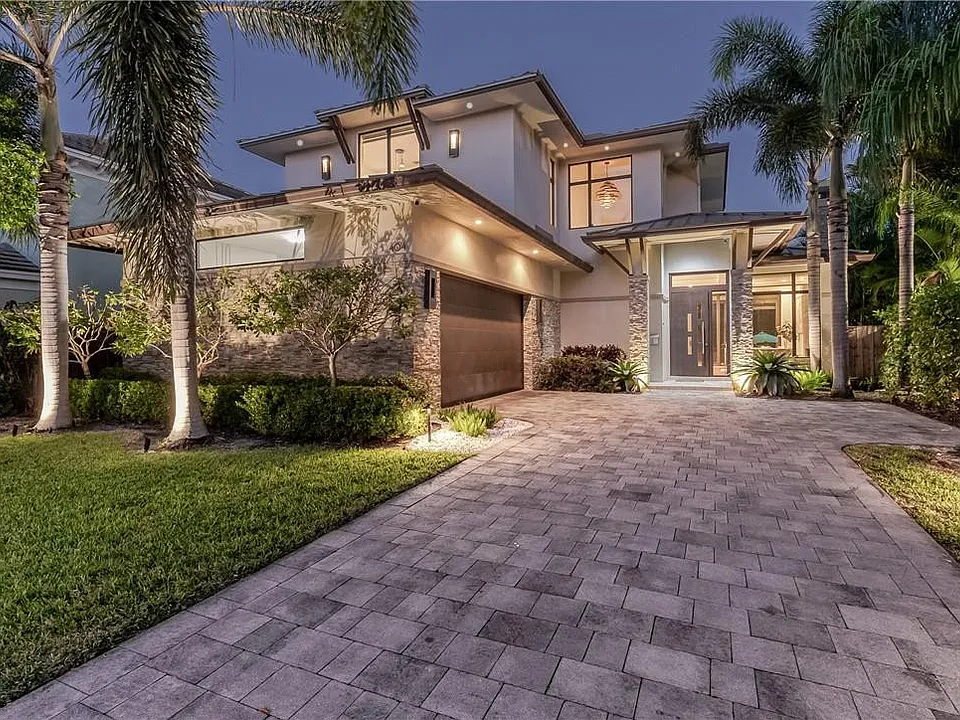 404 NE 13th Ave