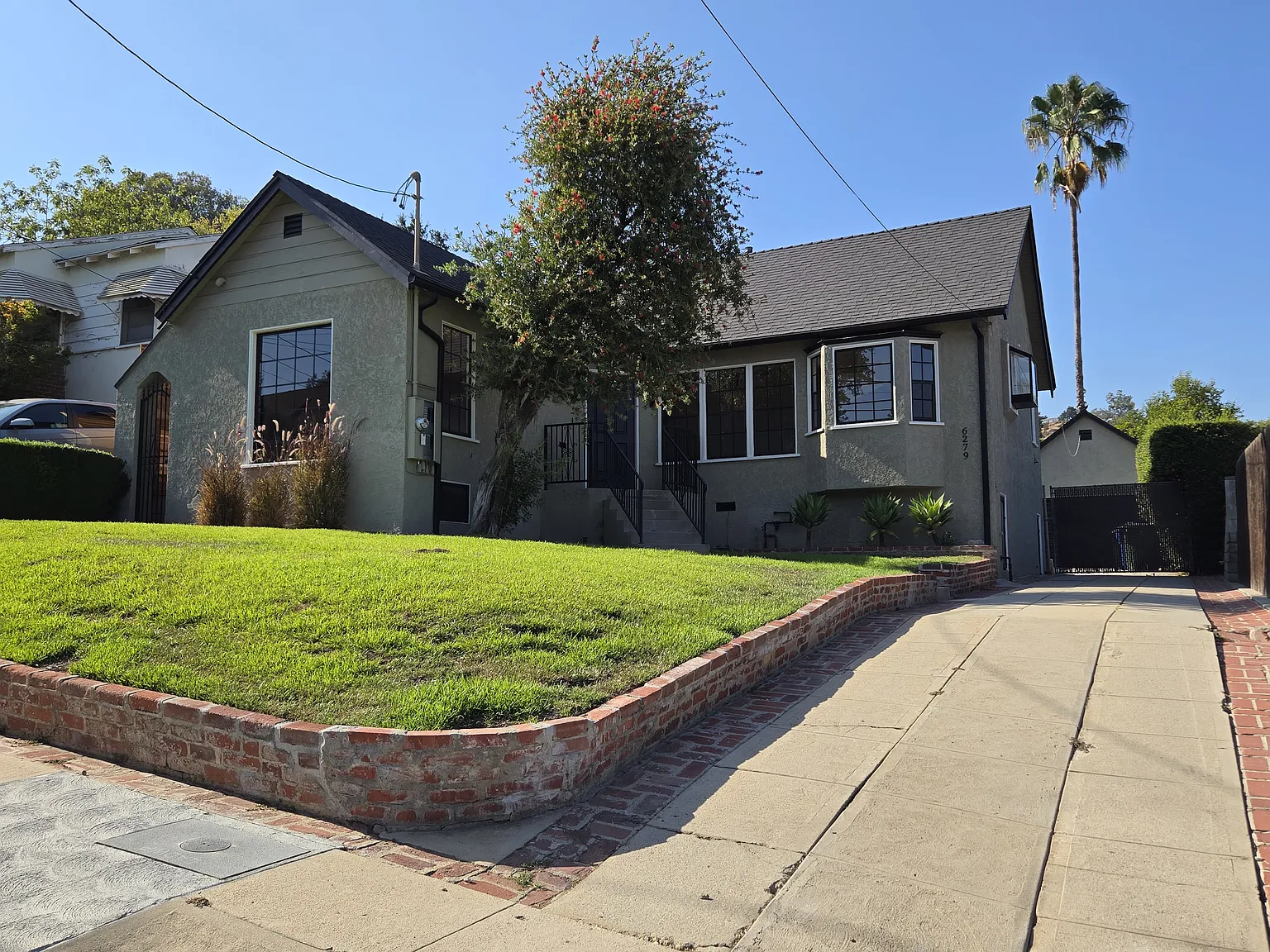 3 bed, 1479 sqft, $6,200 — Photo 2