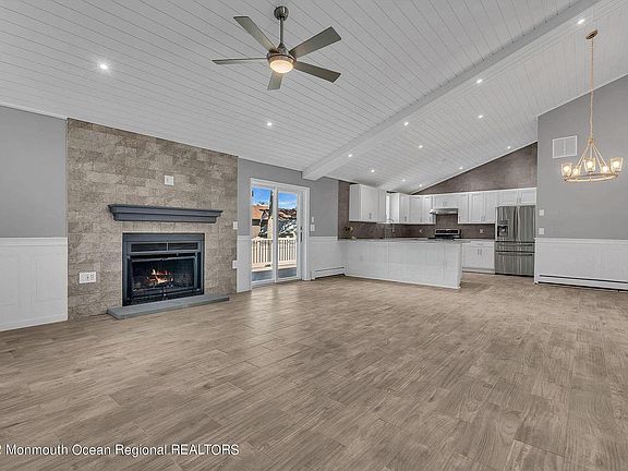 5th image of 1130 Eugene Dr
