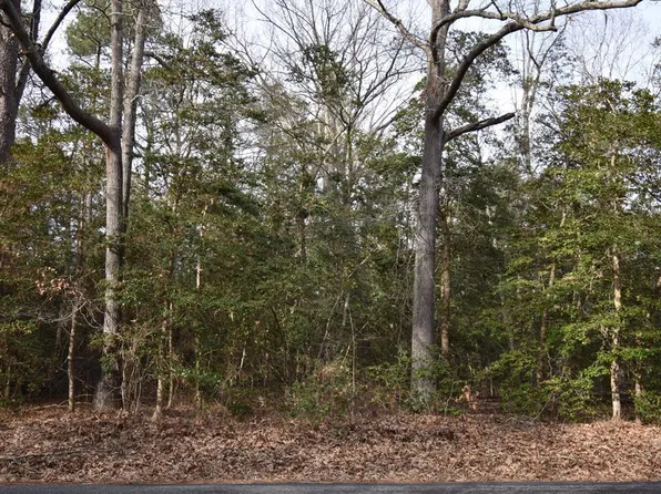 65 E Senora Rd, Lancaster, VA 22503