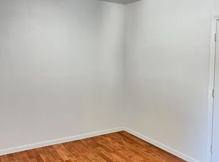 8758 94th St, Woodhaven, NY 11421