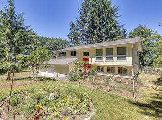 6202 NE Old Mill Rd, Bainbridge Island, WA 98110