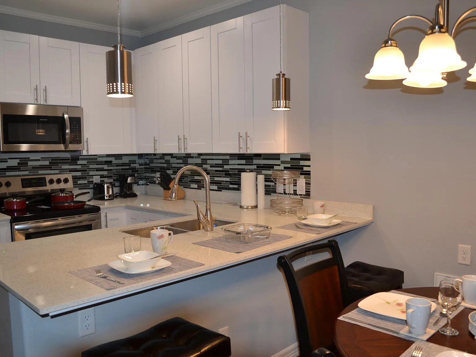 3 bed, 1277 sqft, $1,665 — Photo 3