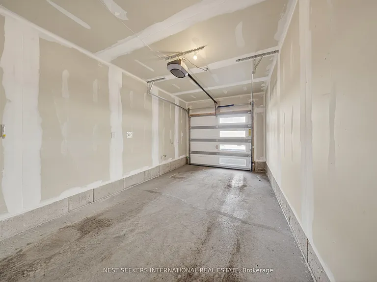 110 Hartington St — Photo 31