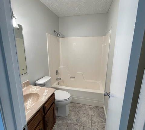 5th image of 1754 Woodpointe Dr