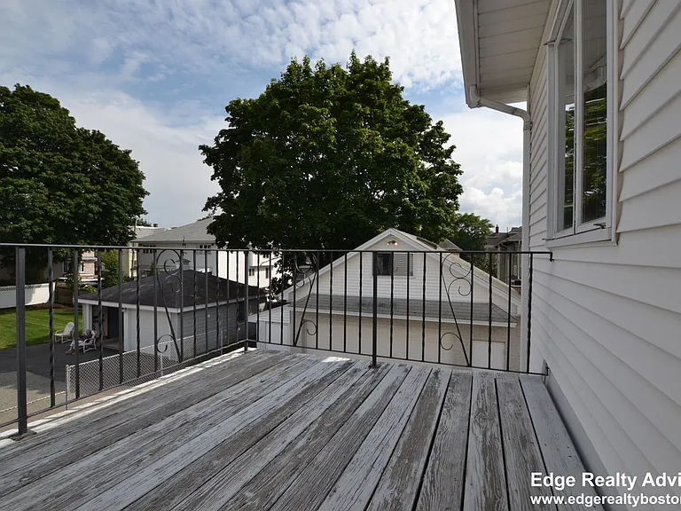 29 Washington Ave — Photo 12