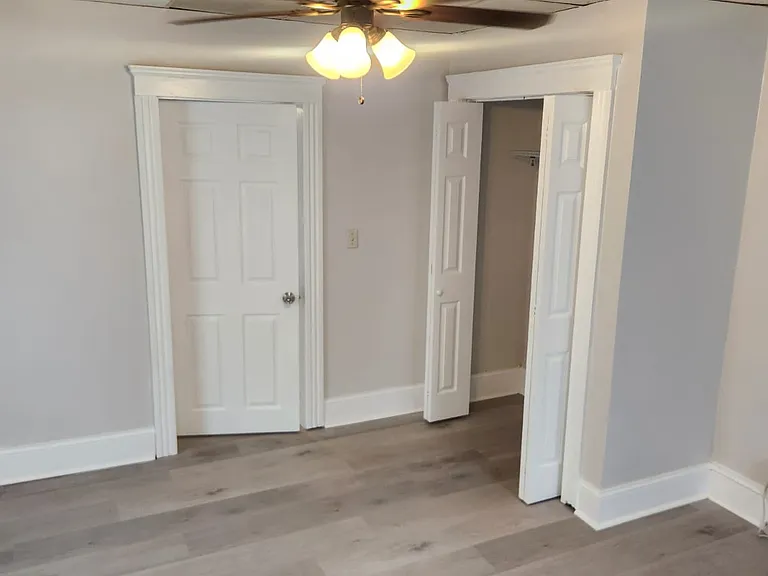 72 Esther St #1 — Photo 9