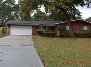 9766 Westview Dr, Houston, TX 77055