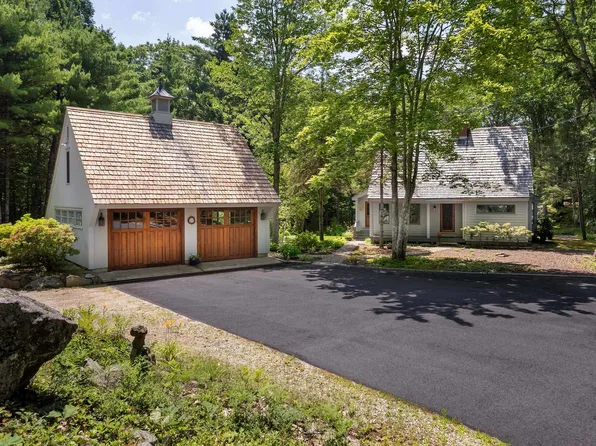 27 Beech Hill Road, Exeter, NH 03833