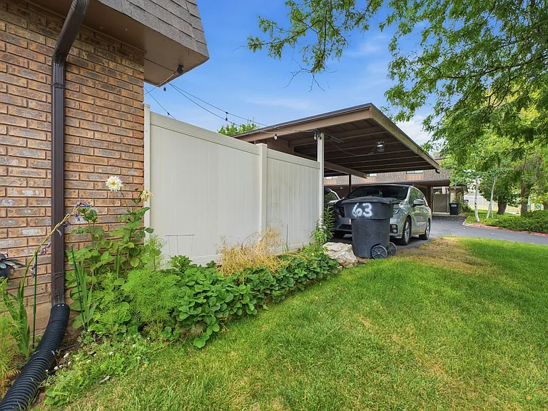 913 S 1213 E — Photo 17