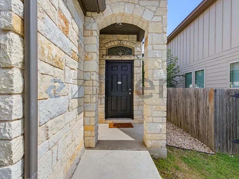 222 Noddy Rd — Photo 5