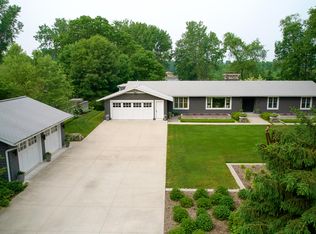 1801 Forest Shores Dr SE, Grand Rapids, MI 49546