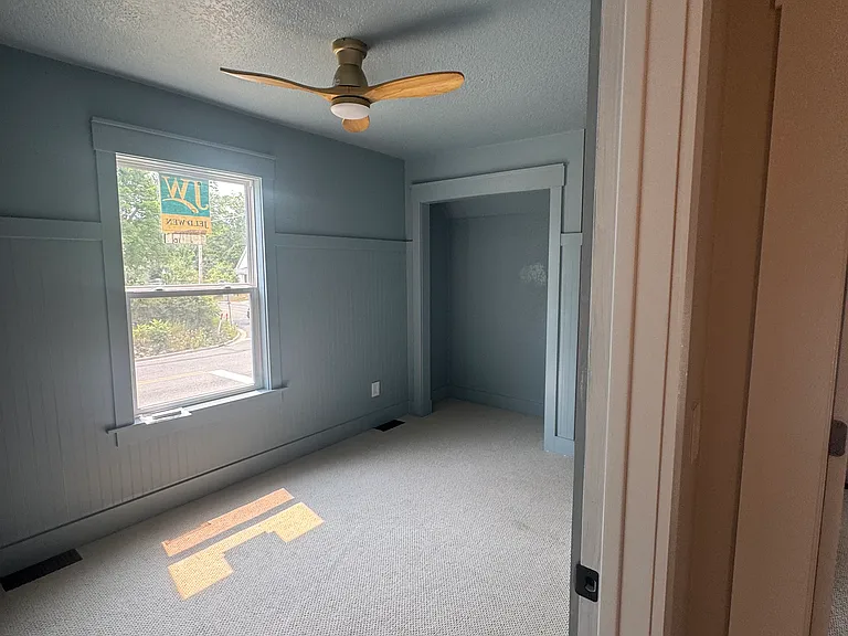Pleasant Ave — Photo 25