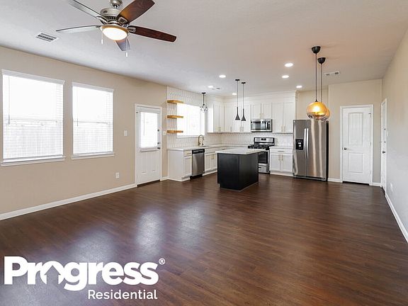 4th image of 18531 Snowy River Ln