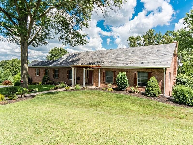 1st image of 1113 Colonial Rd