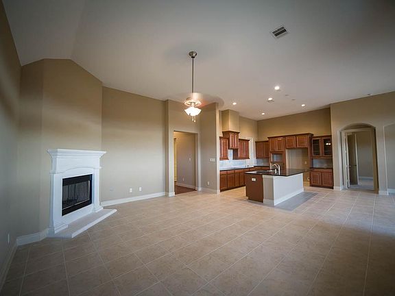 2nd image of 610 Kirkham Ln
