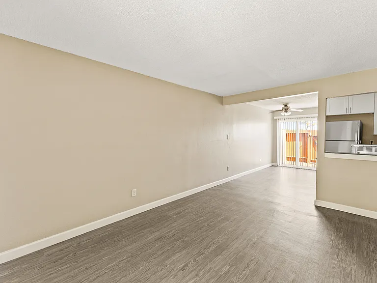 McFadden Apartments — Photo 7