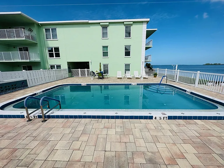 464 N Paula Dr #316 — Photo 36