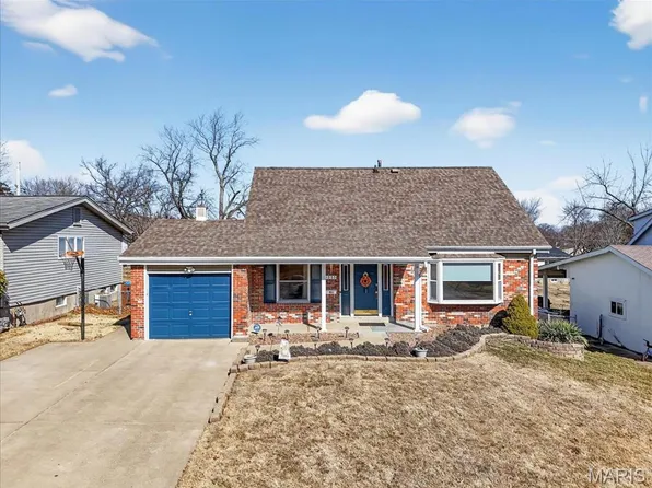1355 Seminole Ln, Florissant, MO 63033