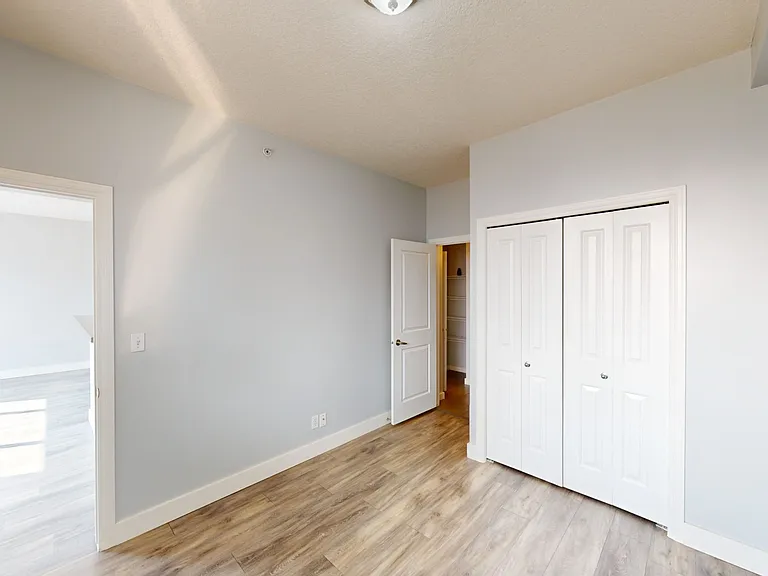 1053 10th St SW #812 — Photo 12