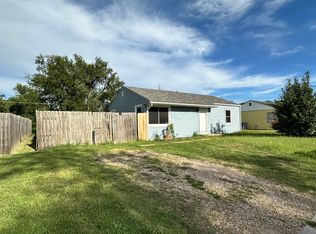 102 George St, Hutchinson, KS 67501
